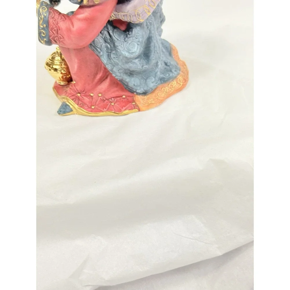 Costco Kirkland Nativity 75177 Replacement Piece Wise Man w Red Urn‎ Kneeling